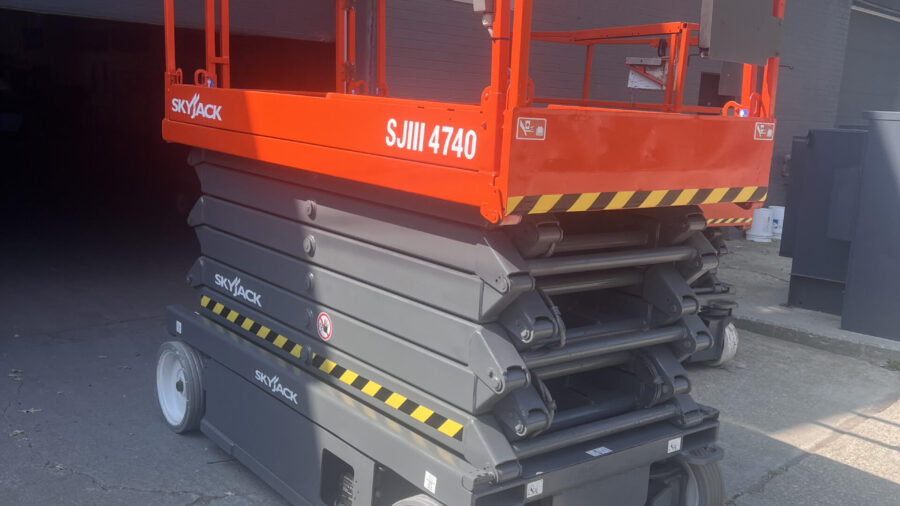Reconditioned Skyjack SJIII4740