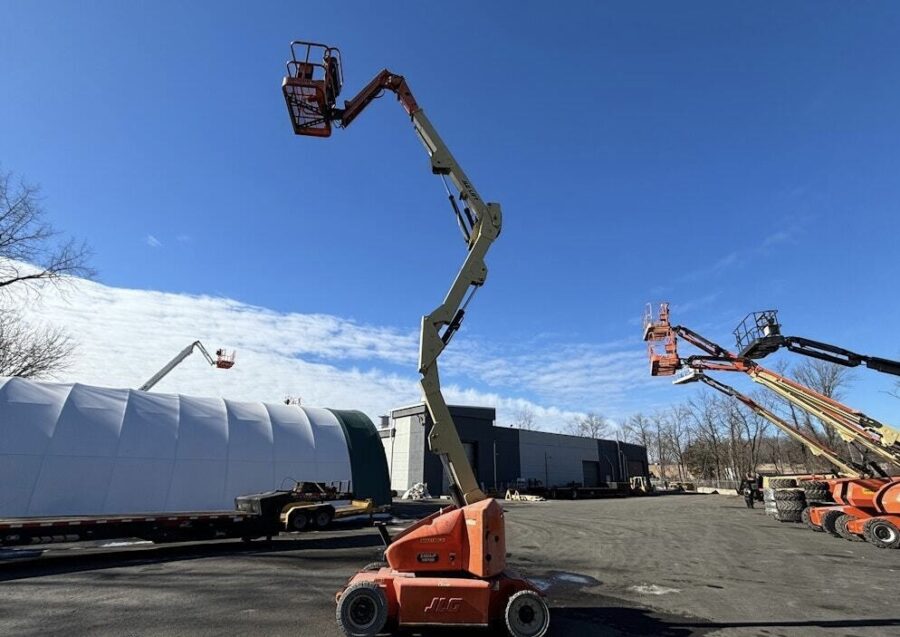 2015 JLG E400AJPN - Image 3
