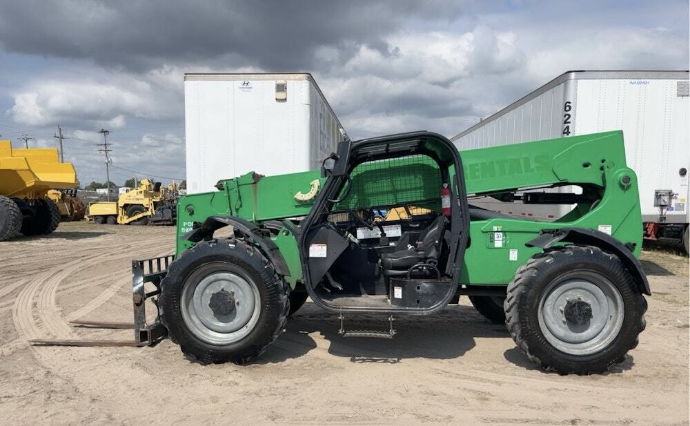 2016 Genie GTH-636 - Image 2