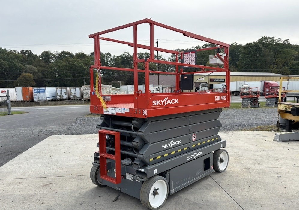 2018 Skyjack SJIII4632 Scissor Lift for Sale - Image 4