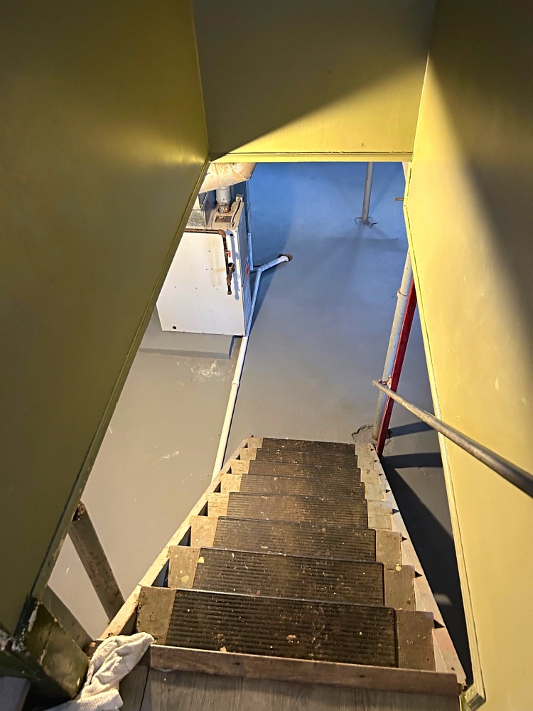 1379 Lander - Image 10