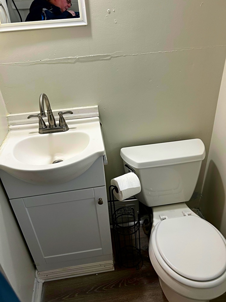 1379 Lander - Image 12